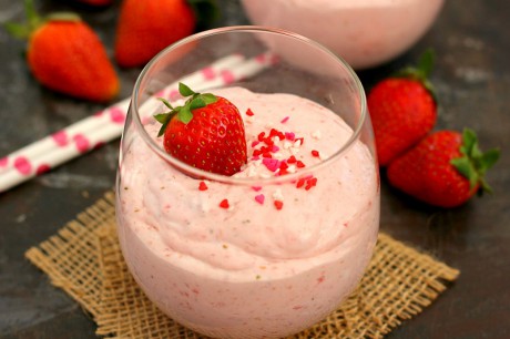 strawberry-cheesecake-mousse3